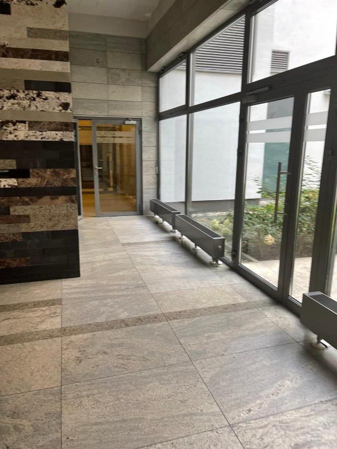 شقة وارسو  في Apartament Obrzezna Airport المظهر الخارجي الصورة